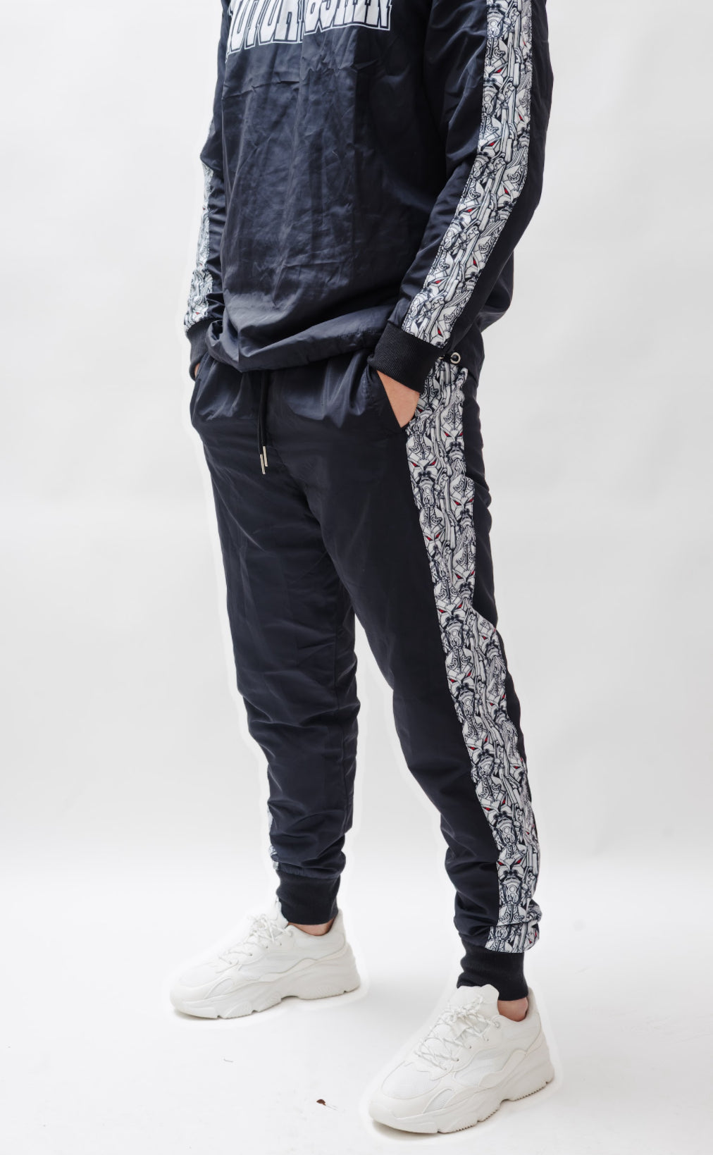 The Windbreaker (Black)